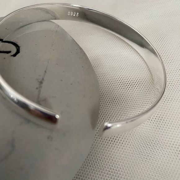#36C ‼️RESTOCKED 925 Sterling Silver Bracelet Cuff - Gorgeous✨ - Picture 5 of 7